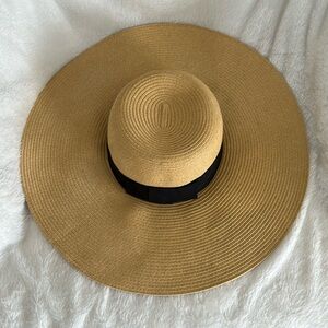 Women’s Floppy Sun Hat